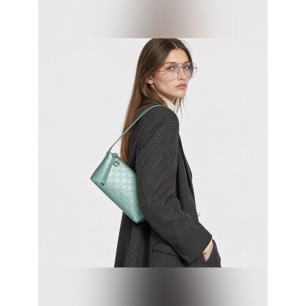 Gucci GG Embossed Shoulder Bag Aqua Green - Picture 8 of 8
